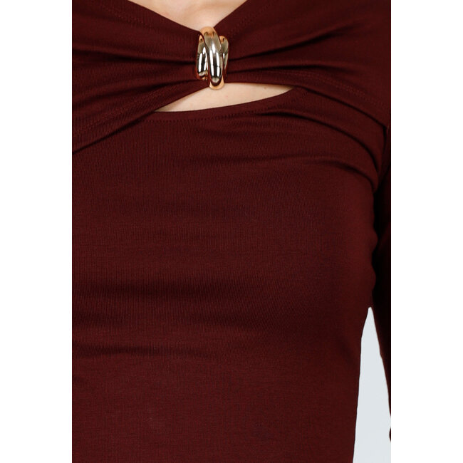 Bordeaux Top mit Cut-Out-Detail