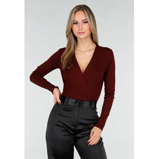 Bordeauxfarbener Stretch-Body mit Wickelausschnitt