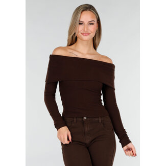 Braunes Off-Shoulder-Oberteil