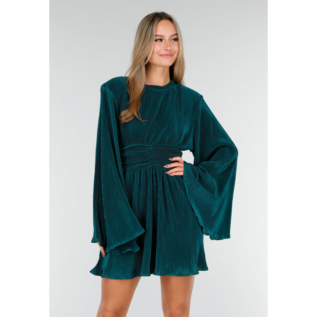Dark Green Pleated Dress with Wide Sleeves and Ruffled Waist