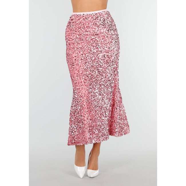 Rosa Midirock mit Allover-Pailletten und dezent ausgestelltem Saum