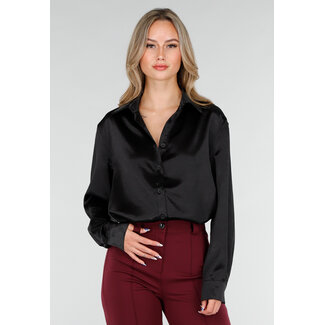 Schwarze Satinbluse