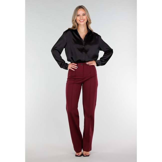 Schwarze Bluse in Satinoptik mit langen Ärmeln und Knopfleiste