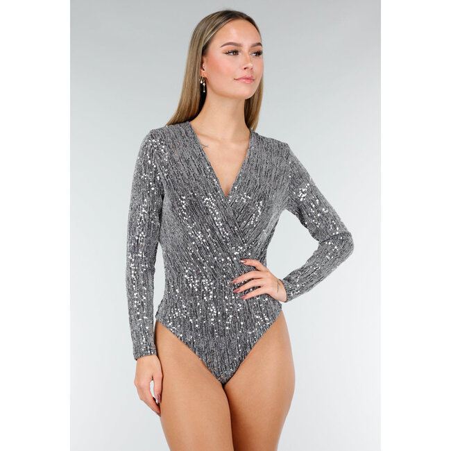 Silberner Pailletten-Body mit V-Ausschnitt, langen Ärmeln und überlappender Vorderseite