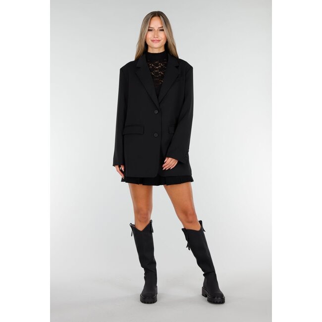 Schwarzer Oversized-Blazer mit Knopfverschluss und Reverskragen