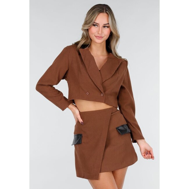 Braunes Set Rock mit Blazer