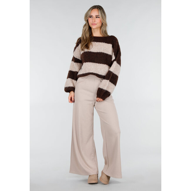 Beigefarbene Stiefeletten in Wildlederoptik