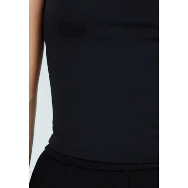 Schwarzes Crop Top mit Spaghettiträgern und Stretch