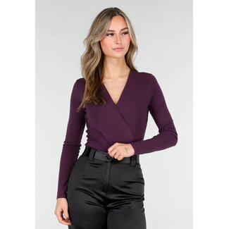 Lila Wickelbody mit Stretch