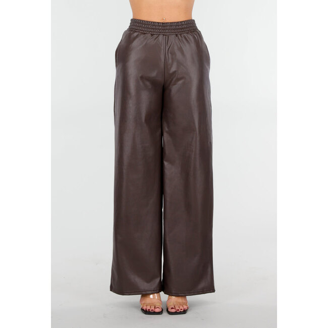Braune Lederoptik-Hose mit weitem Bein