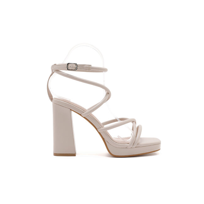 Beige Riemchensandalen mit Blockabsatz