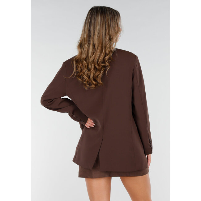 Brauner Oversized-Blazer mit Knöpfen und Pattentaschen