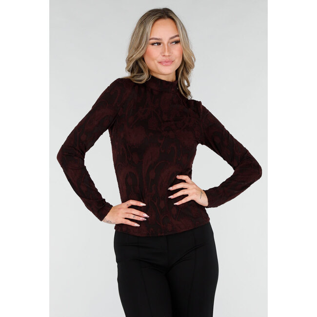 Bordeauxfarbenes Stretch-Oberteil mit langen Ärmeln und Rollkragen