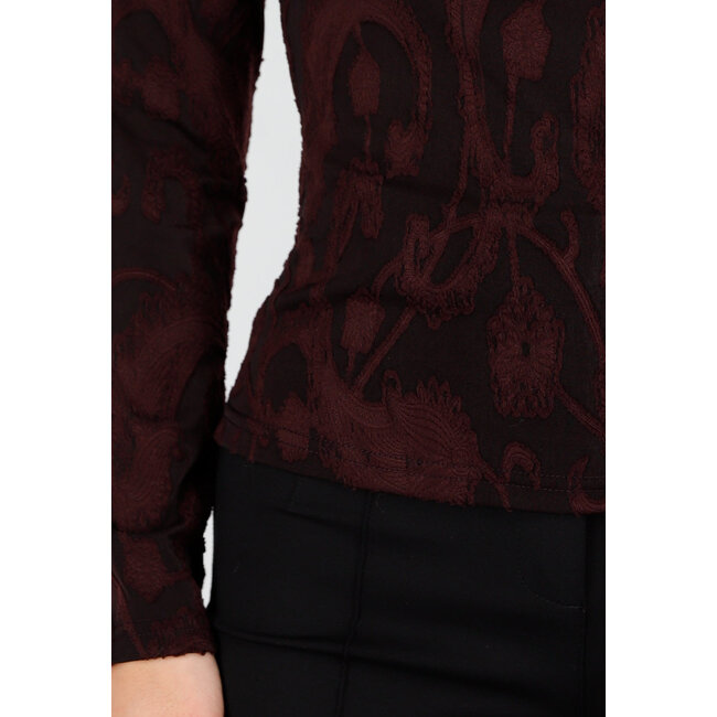 Bordeauxfarbenes Stretch-Oberteil mit langen Ärmeln und Rollkragen