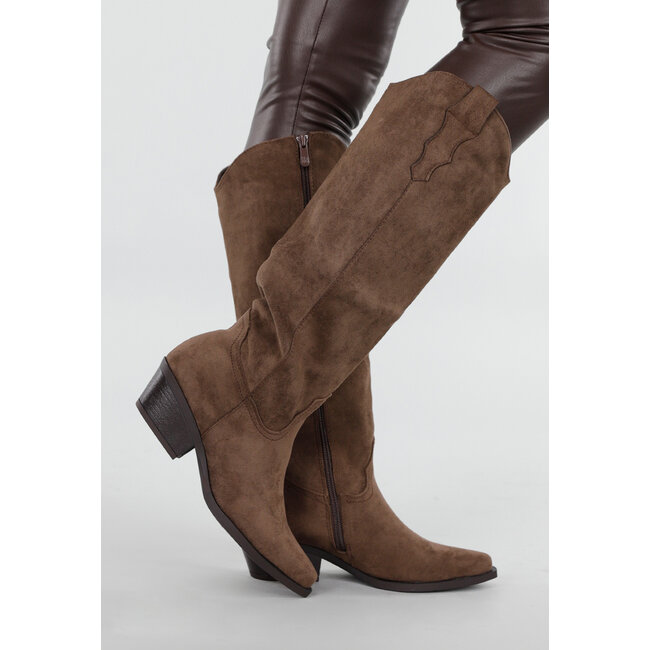 Braune Wildleder-Westernstiefel