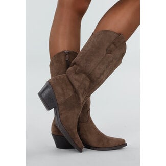 Braune Wildleder-Cowboystiefel