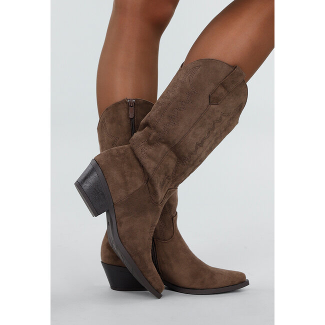 Braune Wildleder-Cowboystiefel