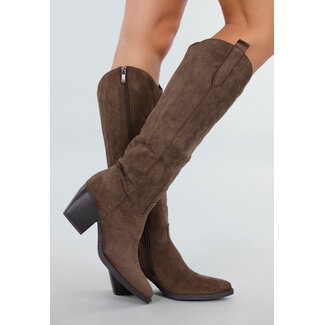 Braune Wildleder-Cowboystiefel