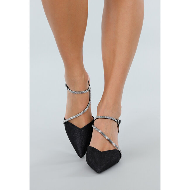 Schwarze Glitzer-High-Heels mit Riemchen