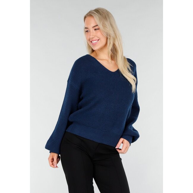 Blau-grüner Strickpullover mit offenem Rücken und Satin-Schleifendetail