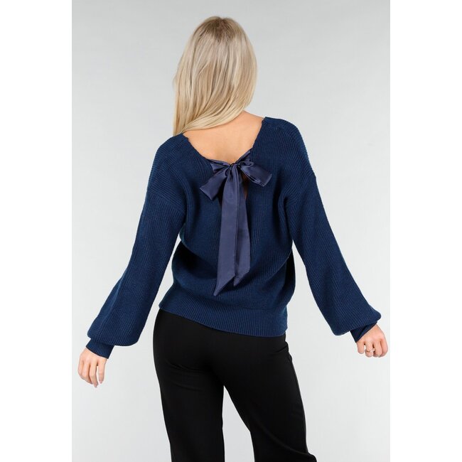 Blau-grüner Strickpullover mit offenem Rücken und Satin-Schleifendetail