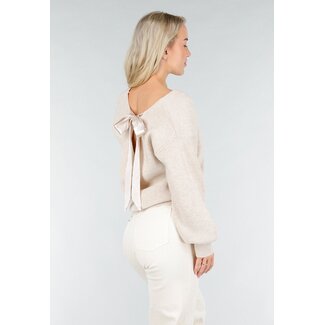 Beige Pullover mit Schleife auf dem Rücken