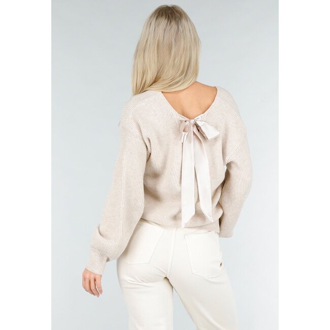 Beige Strickpullover mit offenem Rücken und Satin-Schleifendetail