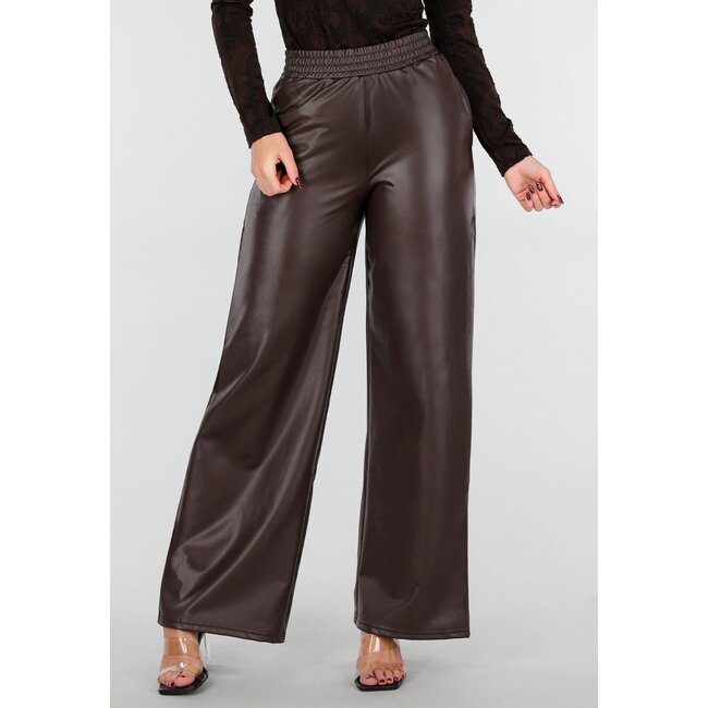 Braune Lederoptik-Hose mit weitem Bein