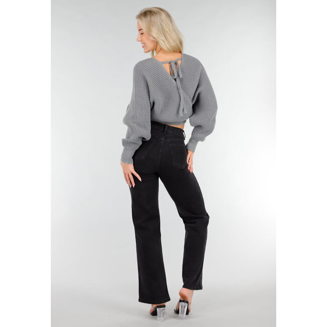 Grauer Strickpullover mit V-Ausschnitt und elastischem Bund