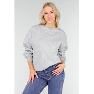 Grauer Oversized-Pullover