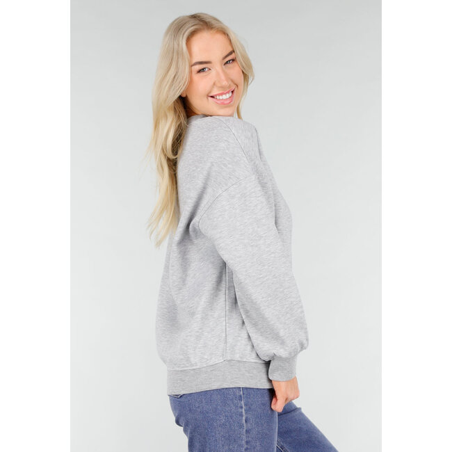 Grauer Oversized-Pullover mit Rundhalsausschnitt und langen Ärmeln