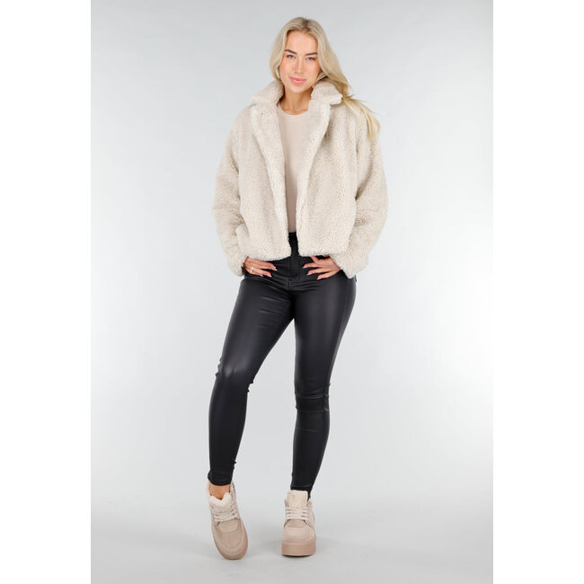 Beige Teddyjacke mit weicher Fleece-Textur und Stehkragen