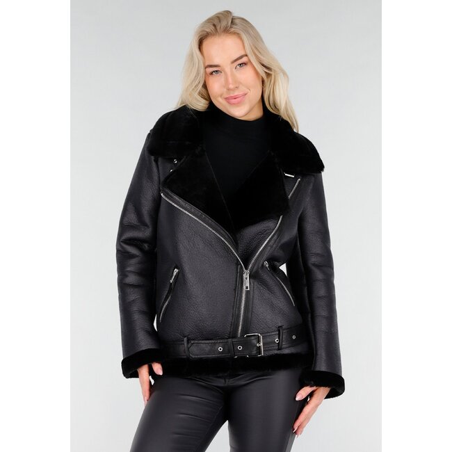 Schwarze Bikerjacke aus Kunstleder mit Kunstfell