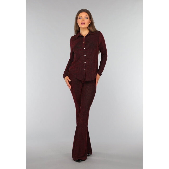 Rote Glitzerbluse mit Zickzack-Muster