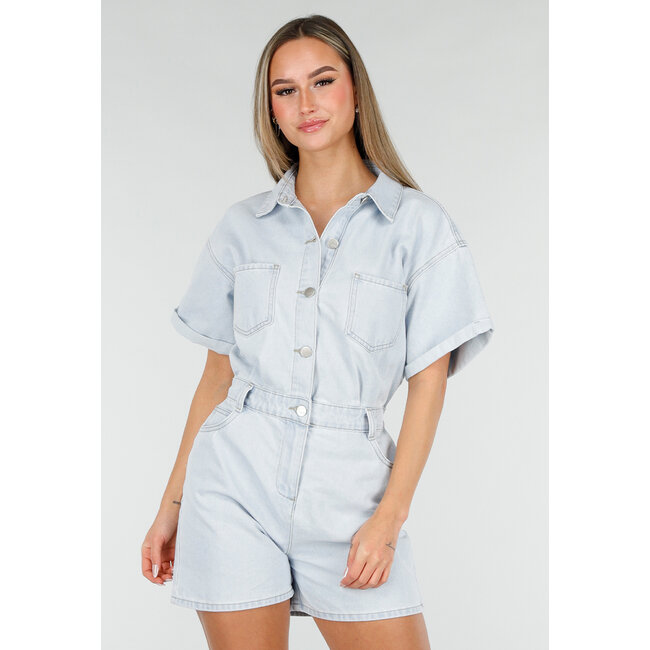 Hellblauer Denim-Playsuit