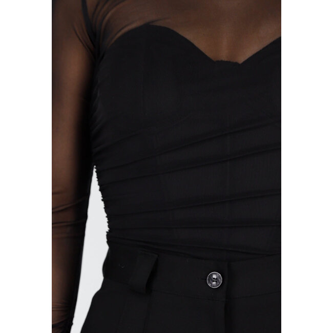 Schwarzer Mesh-Body mit langen Ärmeln