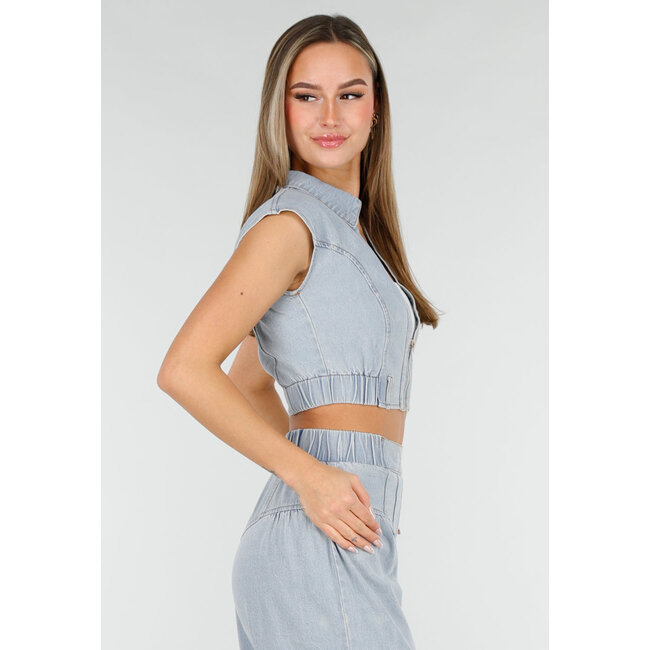 Blaues Denim-Set mit kurzem Gilet und Hose