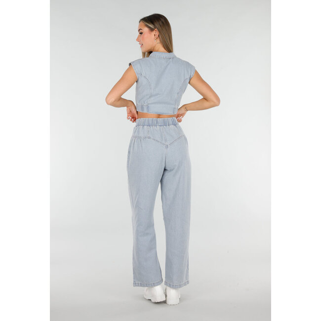 Blaues Denim-Set mit kurzem Gilet und Hose