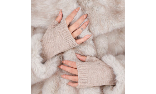 Schals, Mützen und Handschuhe