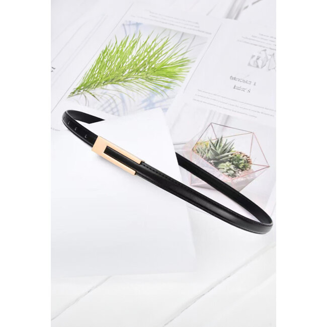 Schwarzer schmaler Taillengürtel mit goldenem Detail