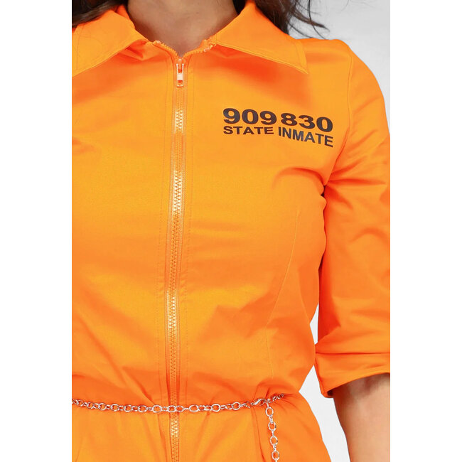 Langer orangefarbener Boevenjumpsuit mit Handschellen