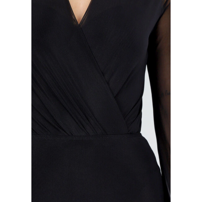 Schwarzes Mesh-Set mit V-Ausschnitt und langen Ärmeln