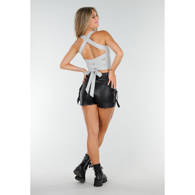 Graues Cropped Top mit gekreuzten Trägern und Fliege im Rücken