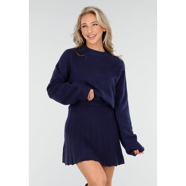 Dunkelblaues 2-teiliges Strick-Set mit Pullover und Rock