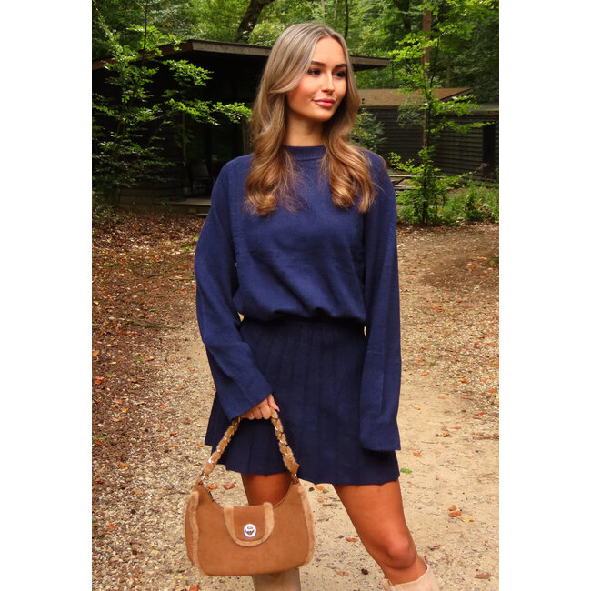 Dunkelblaues 2-teiliges Strick-Set mit Pullover und Rock