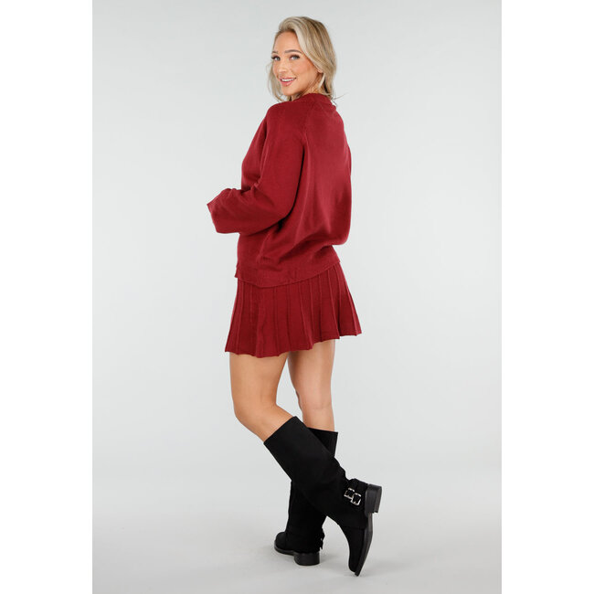 Bordeauxrotes 2-teiliges Strick-Set mit Pullover und Rock