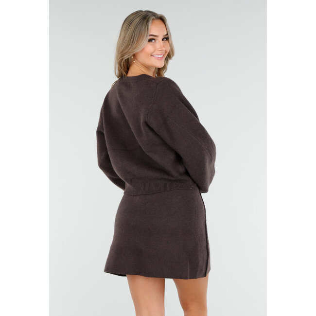 Dunkelbraunes zweiteiliges Set mit Weste und Minirock