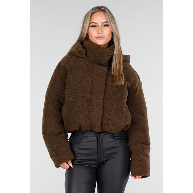 Braune Teddy-Daunenjacke mit hohem Kragen und Kapuze