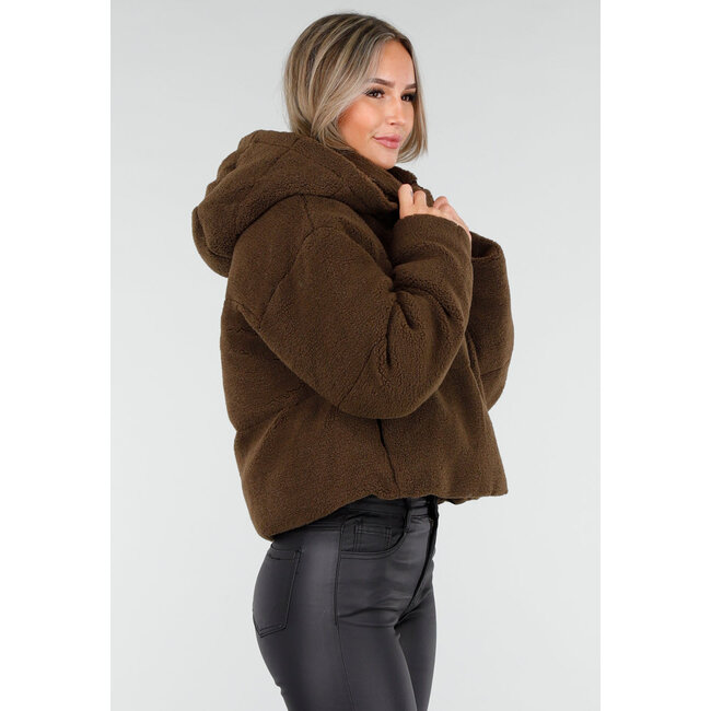 Braune Teddy-Daunenjacke mit hohem Kragen und Kapuze