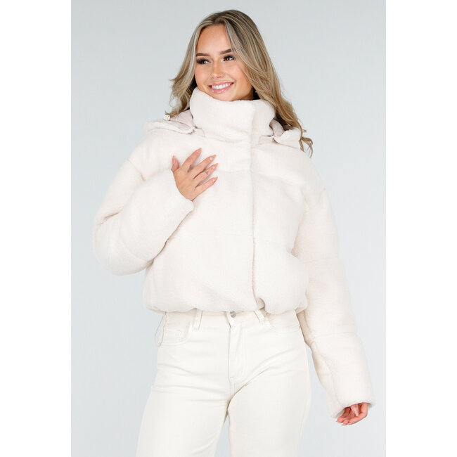 Weiße Teddy-Steppjacke mit Kapuze und hohem Kragen